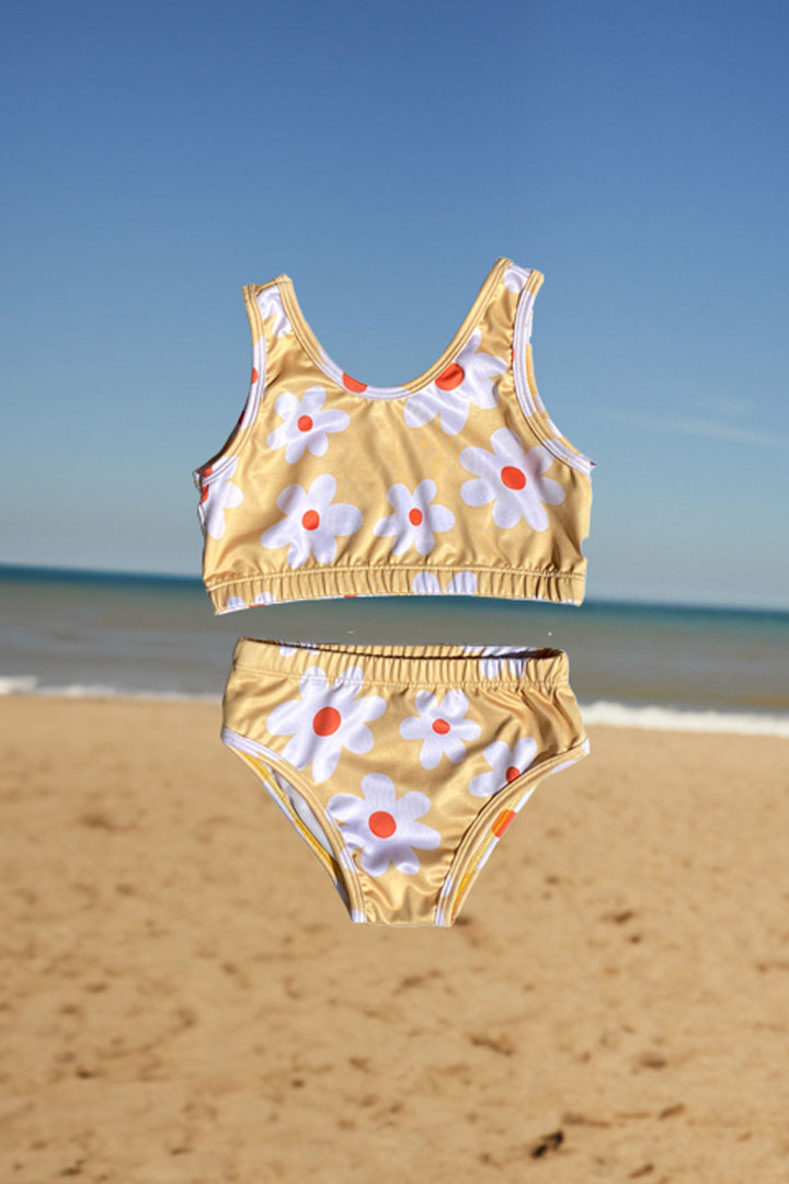 Traje-de-bano-flores-amarillas.jpg