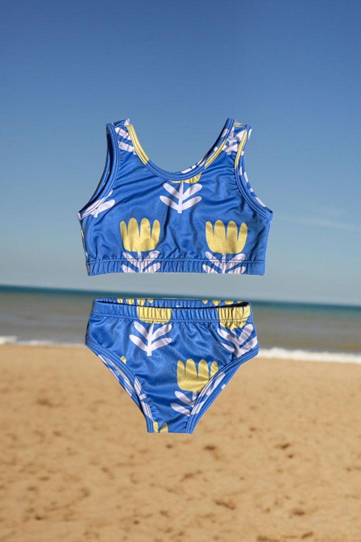 Trajes-de-bano-sobre-fondos-playa.jpg